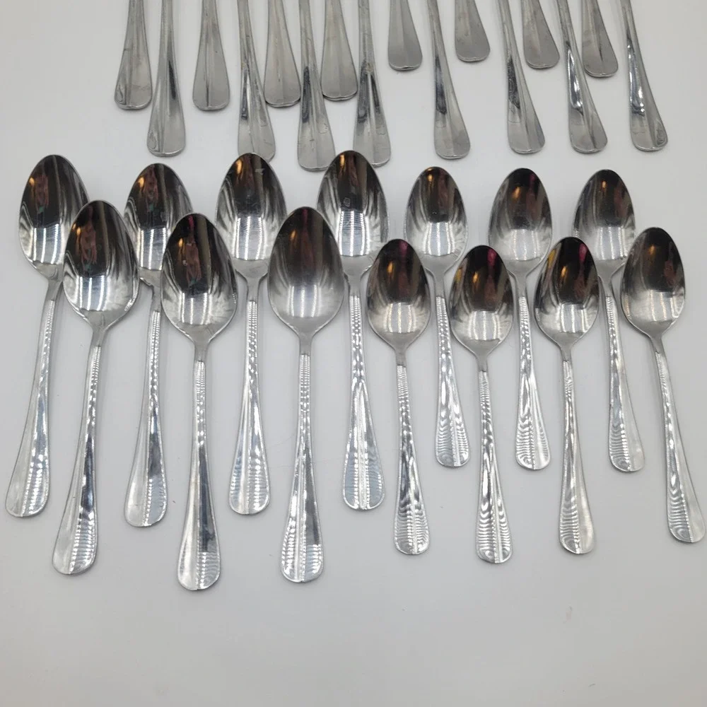 30pc Pfaltzgraff Simplicity 18/0 Stainless Flatware Set Forks Spoons Silverware